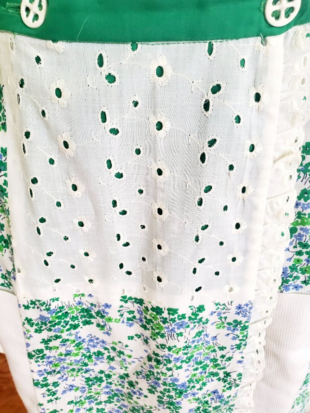 Vintage Reversible Cottagecore Wrap Skirt Green Floral Eyelet Prairie Midi Skirt - Picture 14 of 16